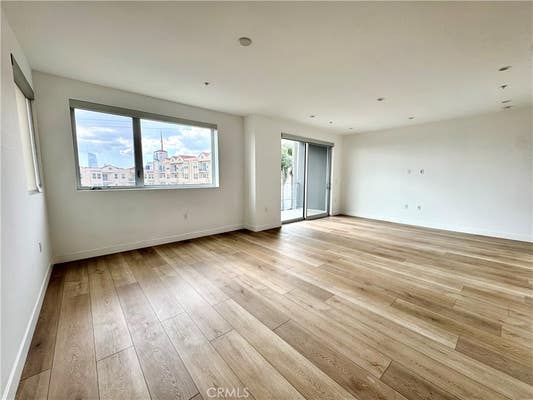 957 FIGUEROA TERRACE