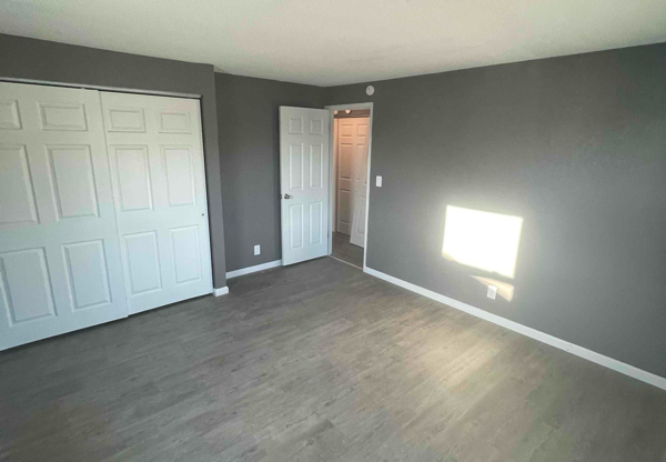 203 E 35 ST