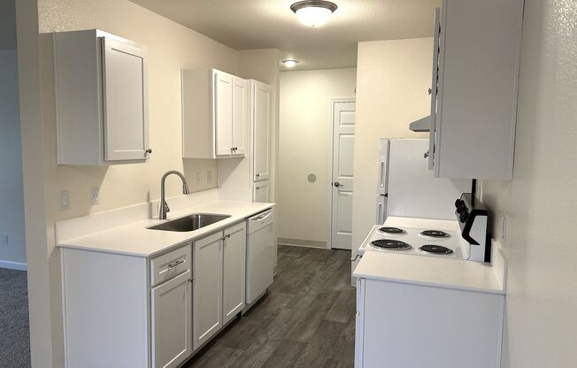 #109 WILLAMETTE GROVE APARTMENTS