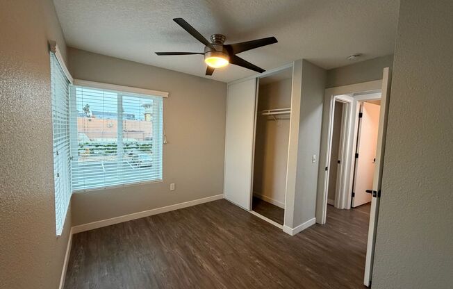 2 beds, 1 bath, 790 sqft, $2,470, Unit B204