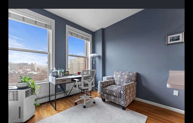 1 bed, 1 bath, 335 sqft, $2,800, Unit 63