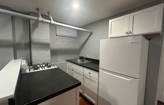 1830 N. Oakland Ave.