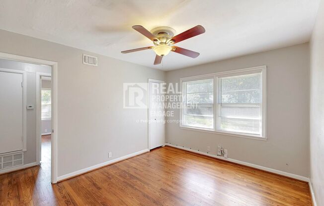 3 beds, 1 bath, $1,300