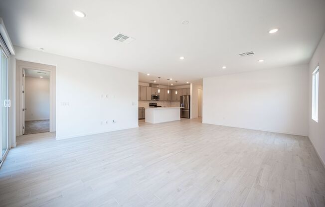 FABULOUS ALMOST NEW SINGLE STORY - READY TO MOVE IN - WITH SOLAR
