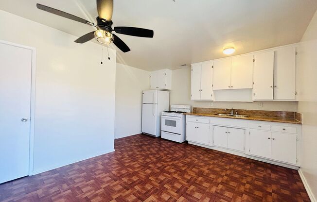 1350 Edgecliffe Apartments