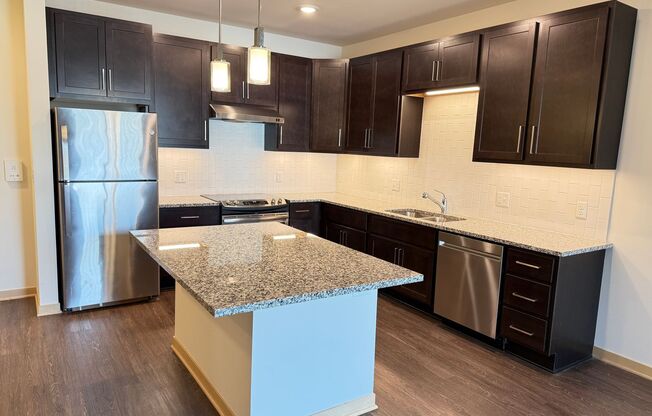 1 bed, 1 bath, 759 sqft, $1,725, Unit Unit 109