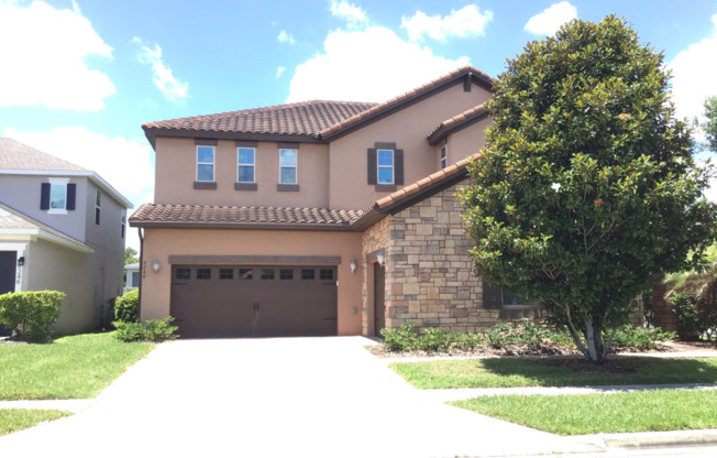 Spectacular 5/4 with 3 car garage home in Winter Garden