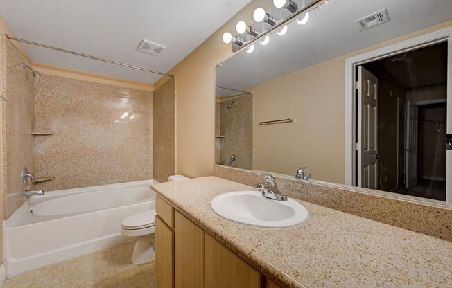 2 beds, 2 baths, 1,036 sqft, $1,500, Unit Badura Ave W. 8000 #2082