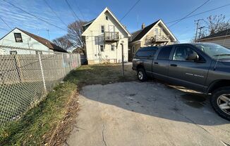 4113 N 7th St. (Duplex)