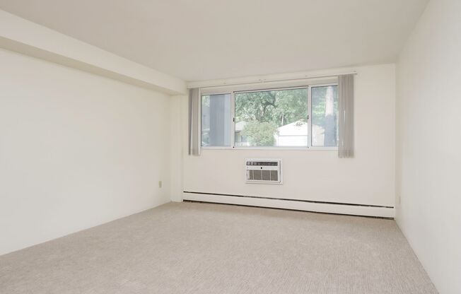 2 beds, 1 bath, 900 sqft, $1,349, Unit 104