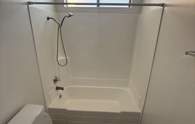 1 bed, 1 bath, 720 sqft, $1,950, Unit Unit 22