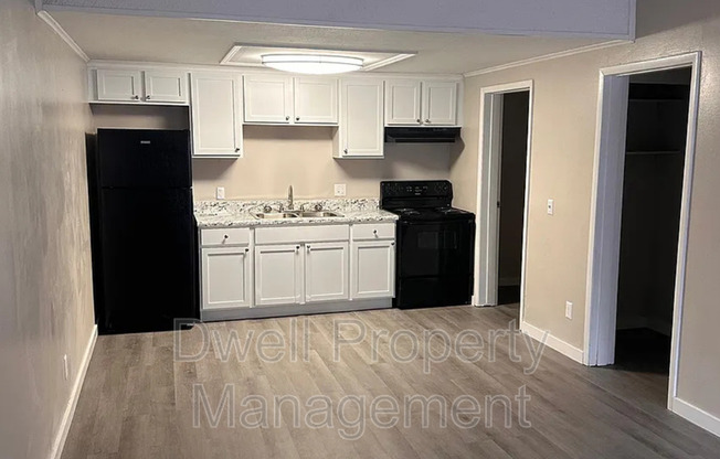 1850 Apple Valley Dr