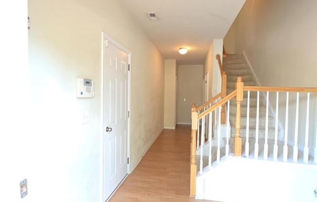294 LINDEN PARK LN