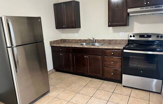 4 beds, 2 baths, $1,300, Unit 108