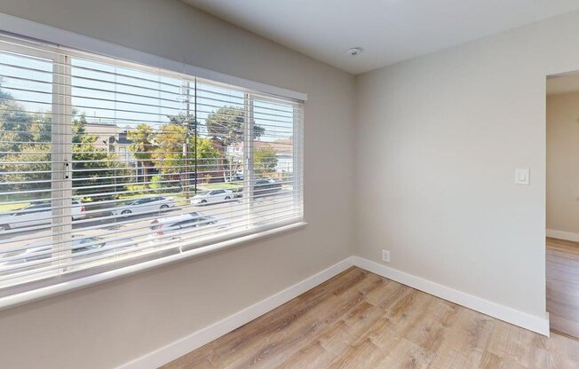 1536 9 ST
