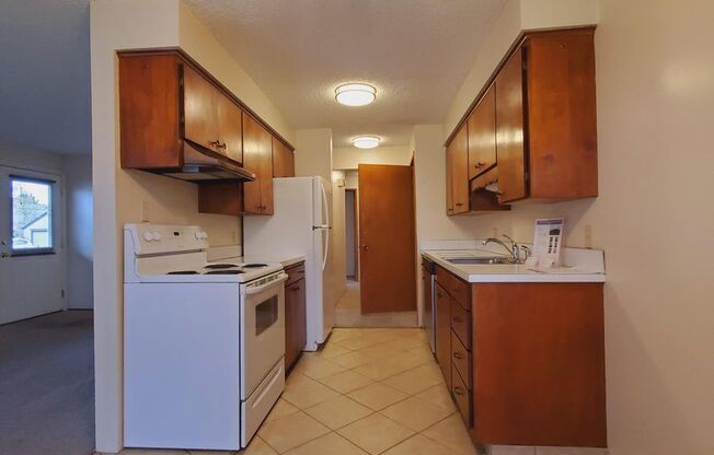 2 beds, 1 bath, 760 sqft, $1,775, Unit 2