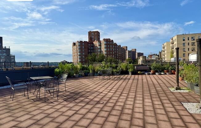 854 W 181 ST