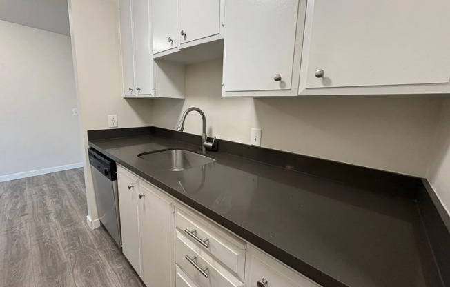 1 bed, 1 bath, 600 sqft, $1,845, Unit 406