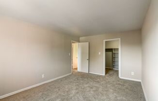 $500 OFF!!! Lovely 2 Bedroom Apartment with Balcony- MOVE IN SPECIAL!!!