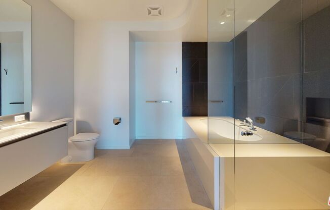 2 beds, 2.5 baths, 2,802 sqft, $18,995, Unit PH15