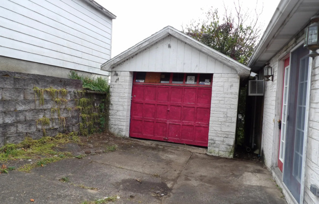 Newly Renovated 3 Bed/1 Bath Single Family Home - Old Forge - $1335/month