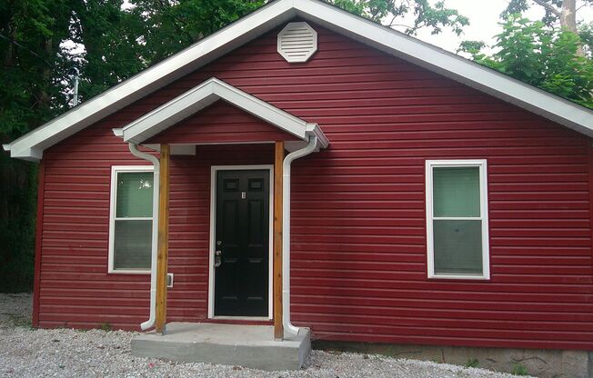 Fully Remodeled 2 Bed 1 Bath House