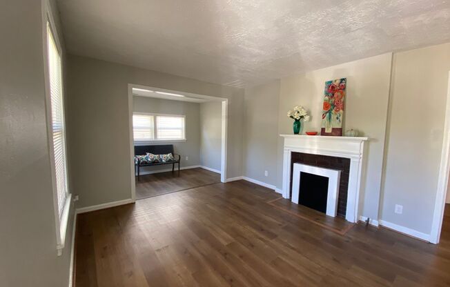 2 beds, 1 bath, $725