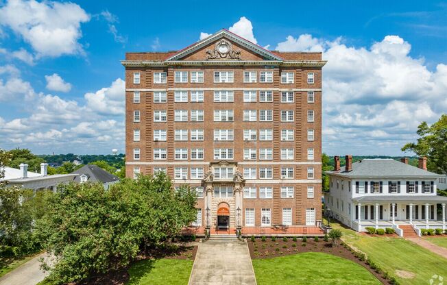 2 beds, 1 bath, 840 sqft, $1,200, Unit 4D
