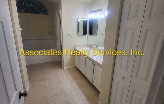 4 beds, 2 baths, $2,000