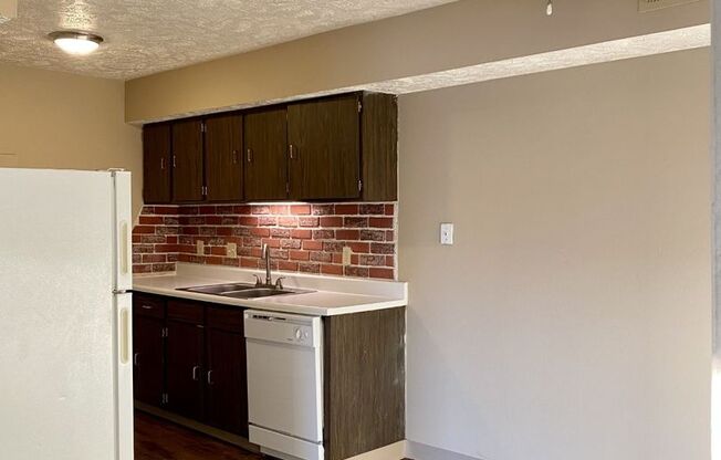 1 bed, 1 bath, 850 sqft, $925, Unit 8-835