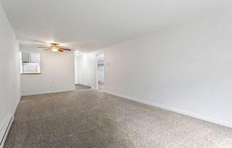 2 beds, 1 bath, 771 sqft, $1,295, Unit 09