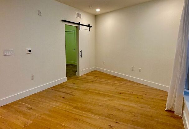 1 bed, 1 bath, 716 sqft, $1,597, Unit 612