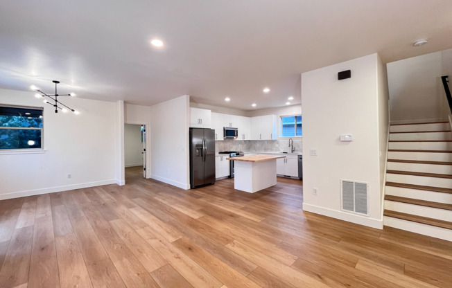 Modern Craftsman 4 Bedroom Home!