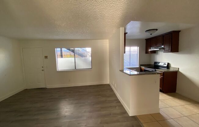 2 beds, 1 bath, 800 sqft, $2,195, Unit #3