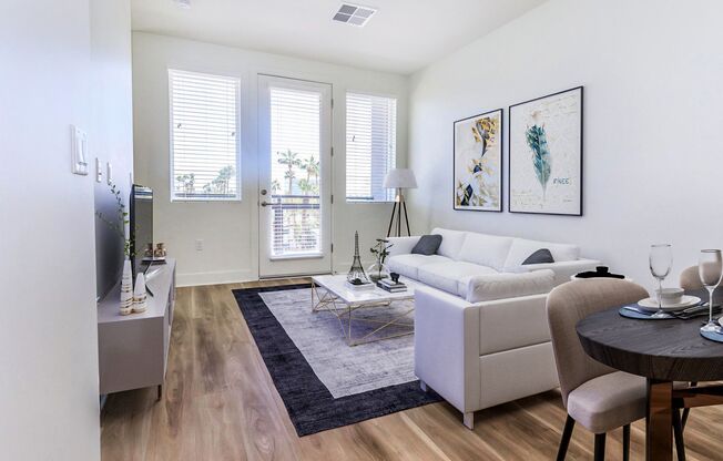 1 bed, 1 bath, 619 sqft, $1,699, Unit 462