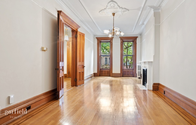 489 8 ST