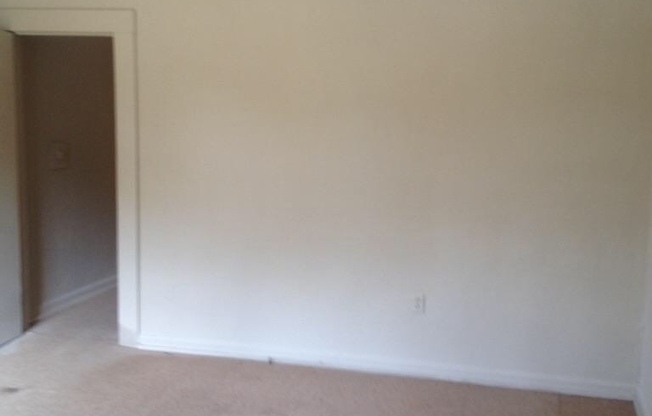 1 bed, 1 bath, $525