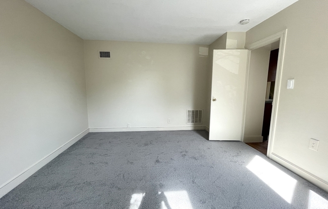 25 Oakland St 1
