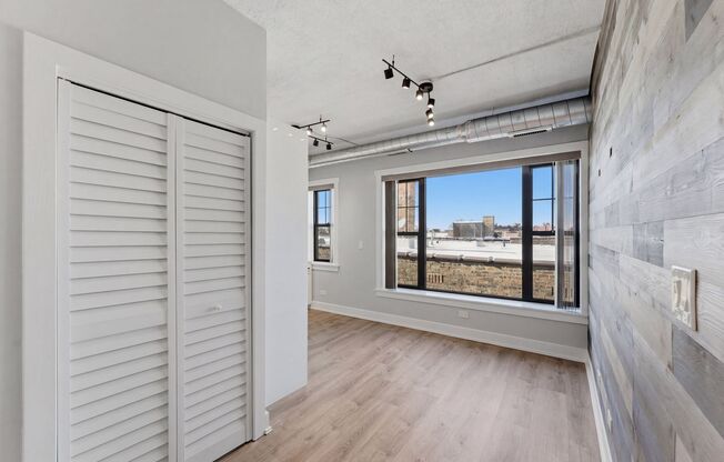 1 bed, 1 bath, 373 sqft, $1,750, Unit 503