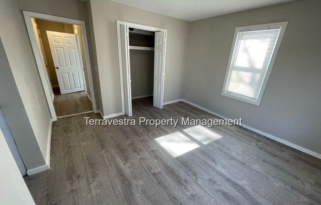 309 E Main St