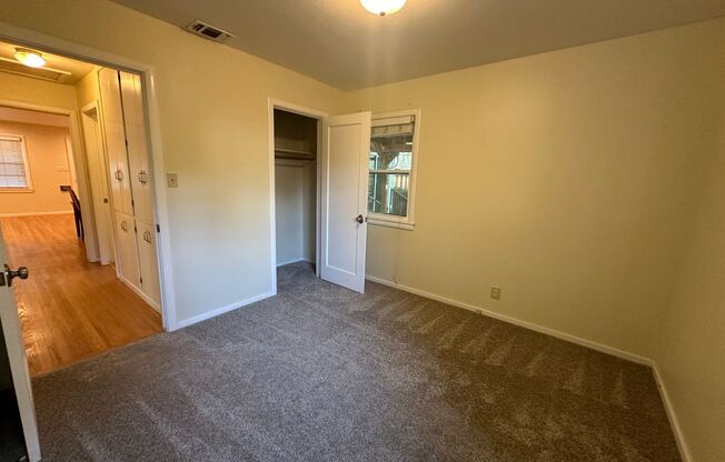 3 beds, 1 bath, $2,595