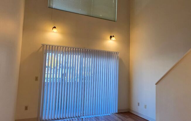 1 bed, 1 bath, $1,295, Unit 102