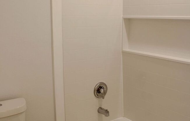 3 beds, 2 baths, 1,092 sqft, $1,245, Unit Unit 202