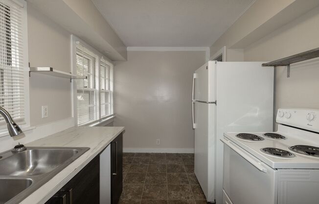 4 Bed 2 Bath House on East Campus