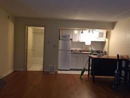 Studio, 1 bath, 430 sqft, $2,300, Unit 7H
