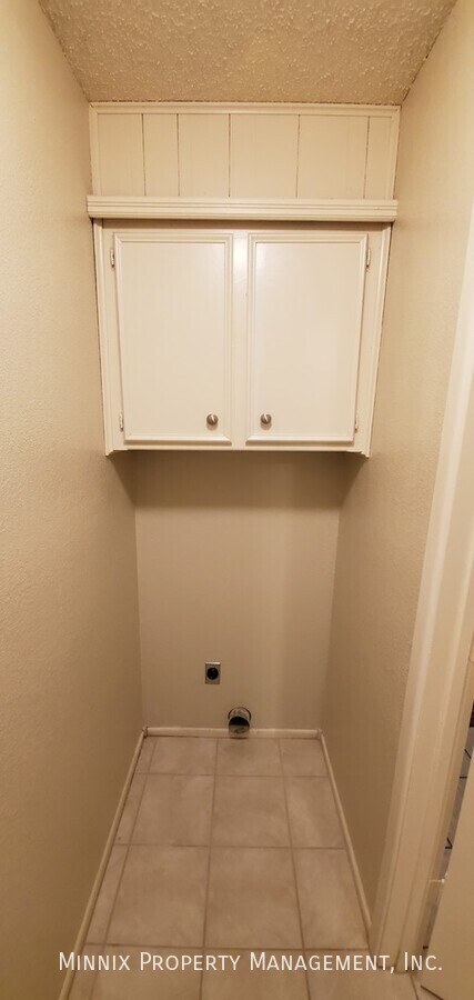 1301 80 ST