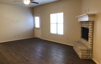 3 beds, 2 baths, 1,450 sqft, $1,400, Unit B