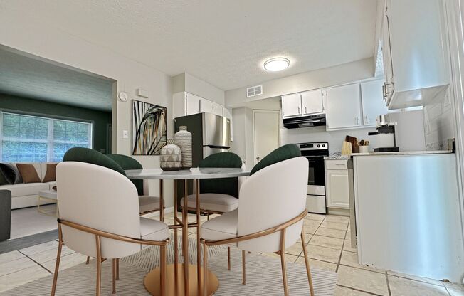 3 beds, 1.5 baths, 1,200 sqft, $1,599, Unit 05C