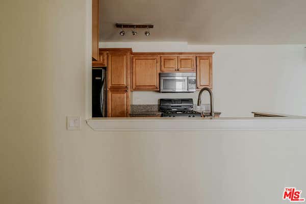 1 bed, 1 bath, 800 sqft, $2,100, Unit 517