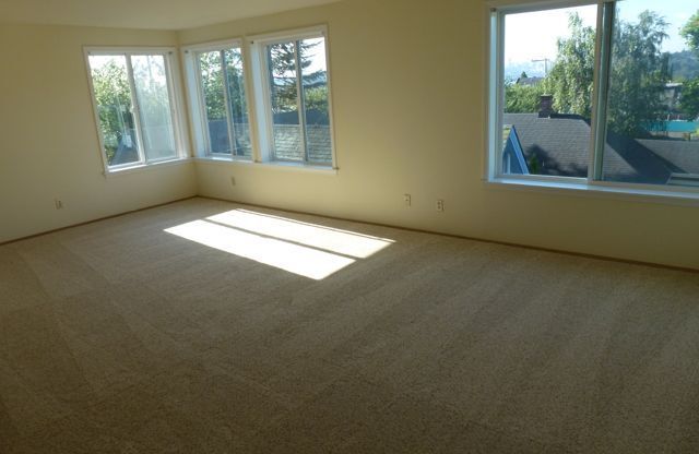 02) 4459 Fremont